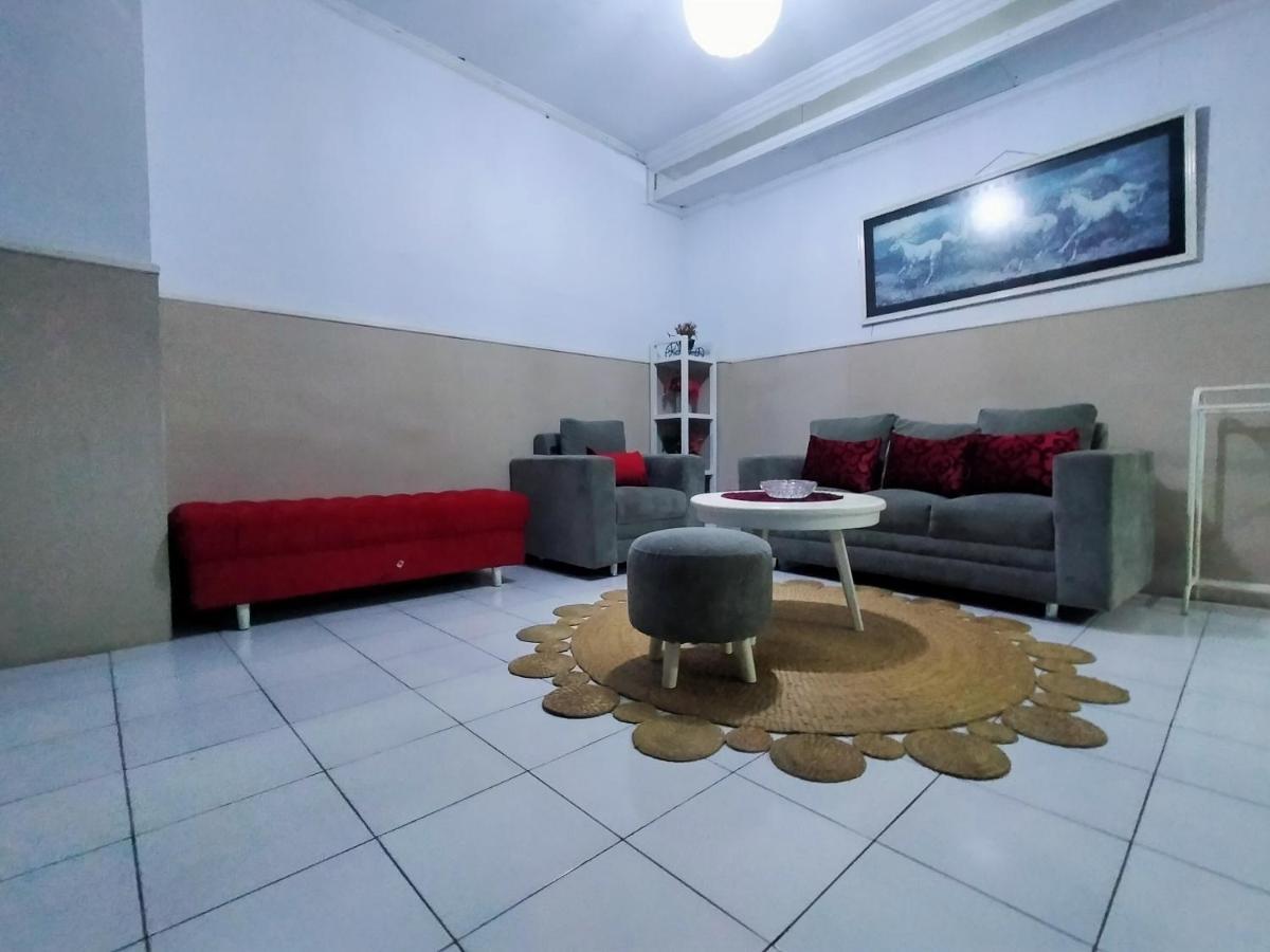 Hotel Nirwana Ternate RedPartner Exterior foto